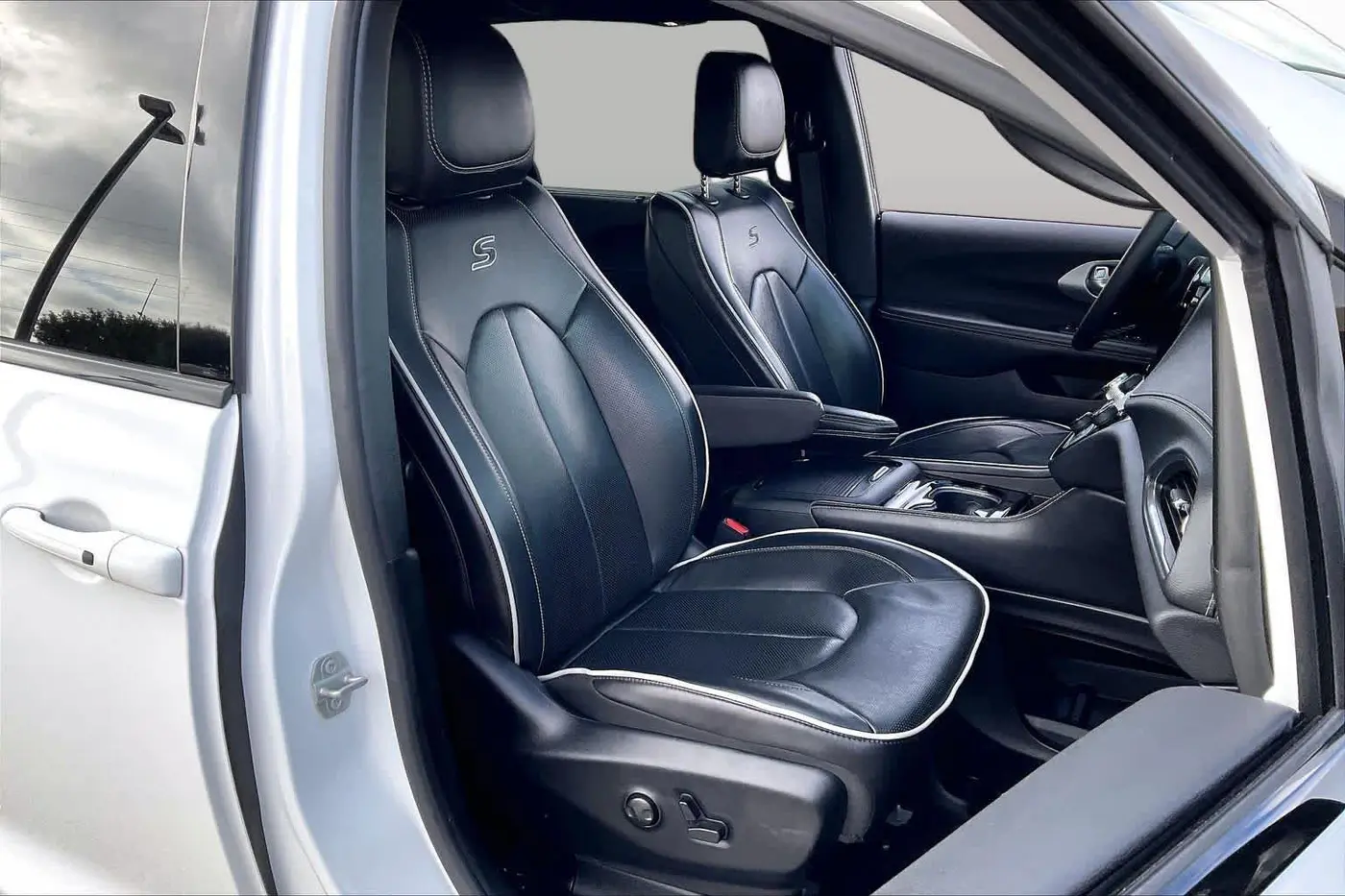 2026 Chrysler Pacifica - $33,619