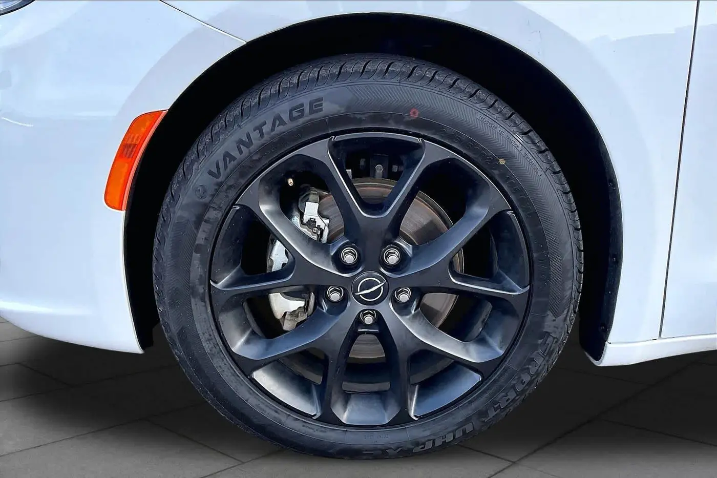2026 Chrysler Pacifica - $33,619