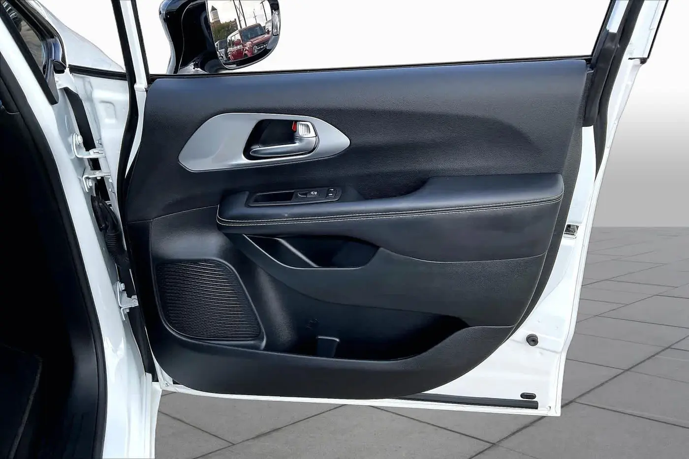 2026 Chrysler Pacifica - $33,619