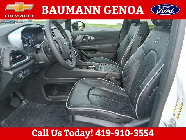 2026 Chrysler Pacifica - $33,900