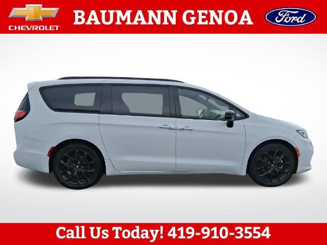 2026 Chrysler Pacifica - $32,799