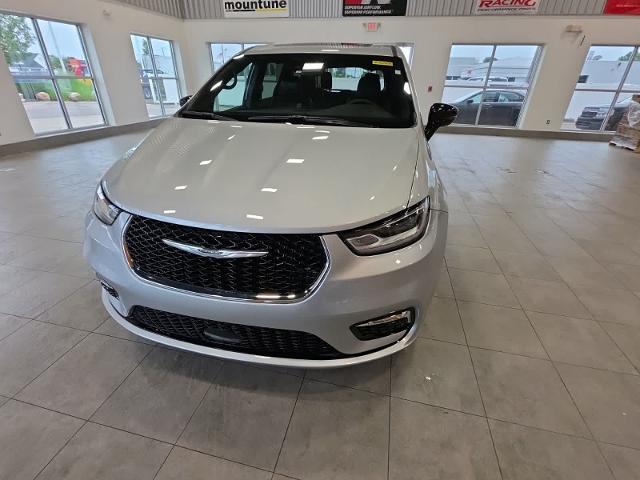 2026 Chrysler Pacifica - $35,274