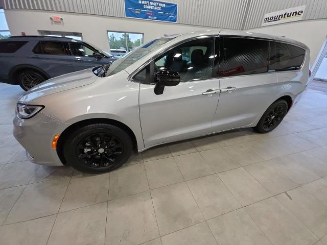 2026 Chrysler Pacifica - $36,274