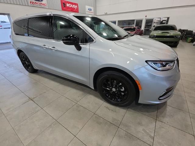 2026 Chrysler Pacifica - $34,174