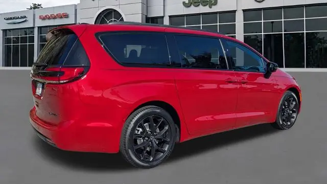 2026 Chrysler Pacifica Limited