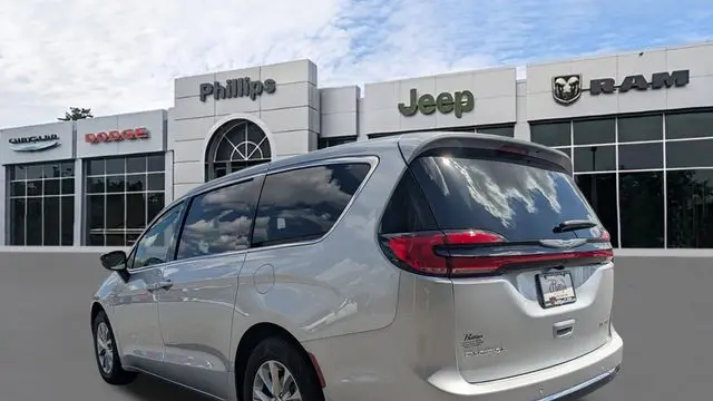 2026 Chrysler Pacifica Limited