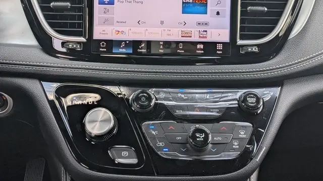 2026 Chrysler Pacifica Limited