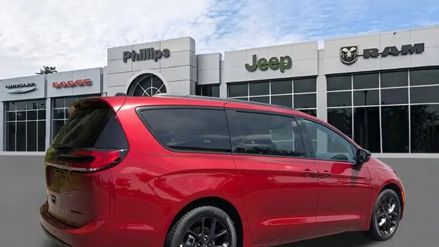 2026 Chrysler Pacifica Limited