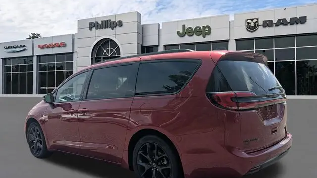 2026 Chrysler Pacifica Limited