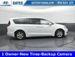 2017 Pacifica Hybrid Thumbnail 3
