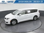 2017 Pacifica Hybrid Thumbnail 55