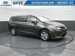 2017 Pacifica Hybrid Thumbnail 1