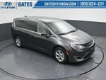 2017 Pacifica Hybrid Thumbnail 40