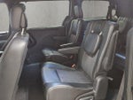 2015 Town and Country Thumbnail 22