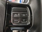 2015 Town and Country Thumbnail 37