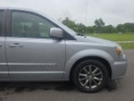 2015 Town and Country Thumbnail 4