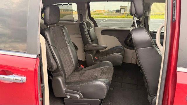2016 Chrysler Town and Country Limited