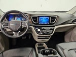 2018 Pacifica Hybrid Thumbnail 9