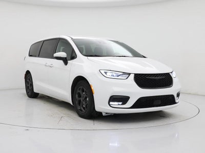 Photo of a 2023 Chrysler Pacifica Plug-In Hybrid Touring L 4DR Mini-Van for sale