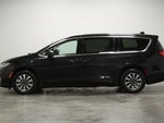 2023 Pacifica Plug-In Hybrid Thumbnail 4