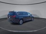 2023 Pacifica Plug-In Hybrid Thumbnail 8