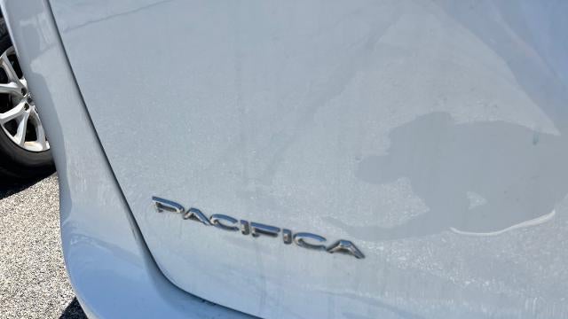 2023 Chrysler Pacifica Plug-In Hybrid Touring L