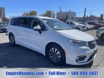 2023 Pacifica Plug-In Hybrid Thumbnail 2