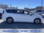2023 Pacifica Plug-In Hybrid Thumbnail 3