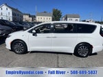 2023 Pacifica Plug-In Hybrid Thumbnail 11