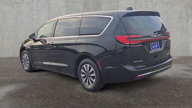2023 Chrysler Pacifica Plug-In Hybrid Touring L