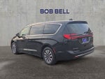 2023 Pacifica Plug-In Hybrid Thumbnail 3