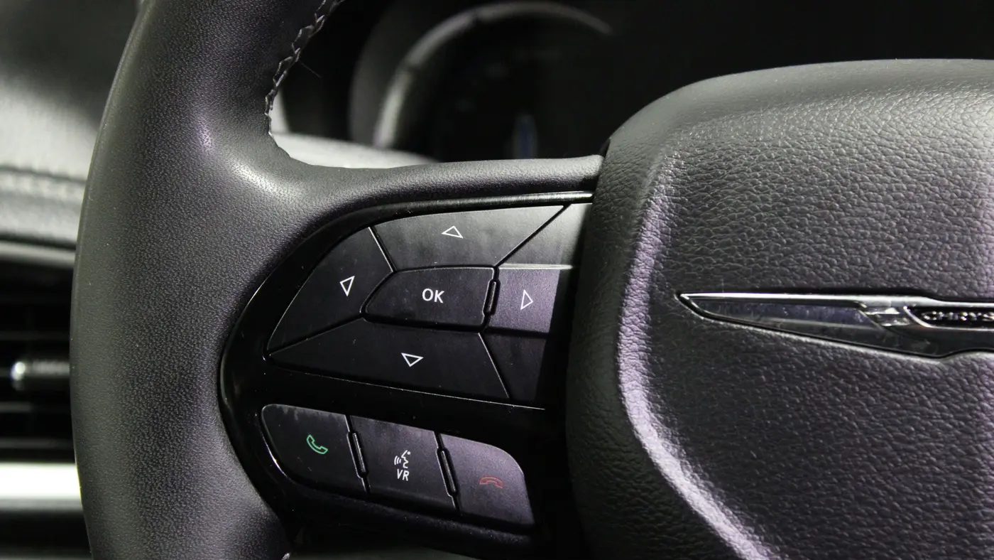 2023 Chrysler Pacifica Plug-In Hybrid Touring L