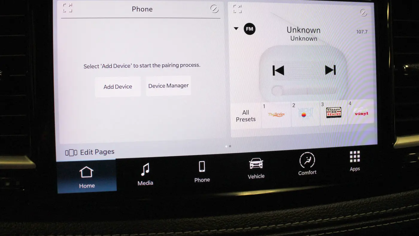2023 Chrysler Pacifica Plug-In Hybrid Touring L