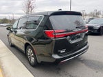 2023 Pacifica Plug-In Hybrid Thumbnail 6