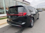 2023 Pacifica Plug-In Hybrid Thumbnail 8
