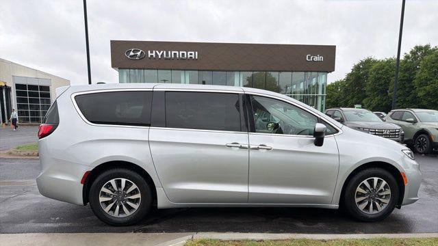 Preowned 2023 Chrysler Pacifica Plug-In Hybrid Touring L for Sale