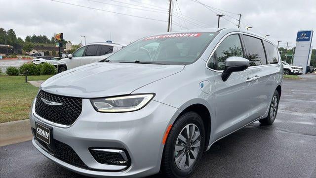 2023 Chrysler Pacifica Plug-In Hybrid Touring L