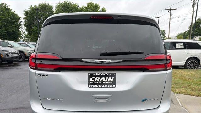 2023 Chrysler Pacifica Plug-In Hybrid Touring L