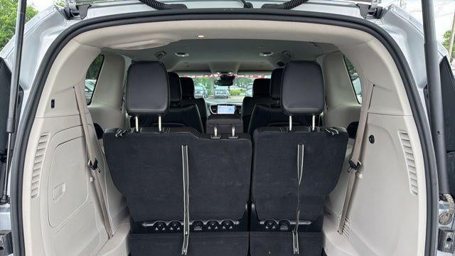 2023 Chrysler Pacifica Plug-In Hybrid Touring L