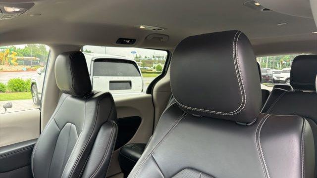 2023 Chrysler Pacifica Plug-In Hybrid Touring L