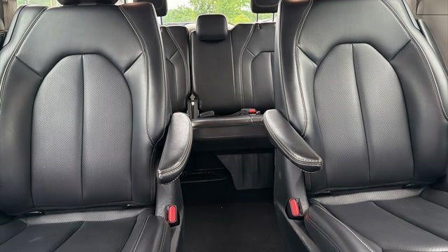 2023 Chrysler Pacifica Plug-In Hybrid Touring L