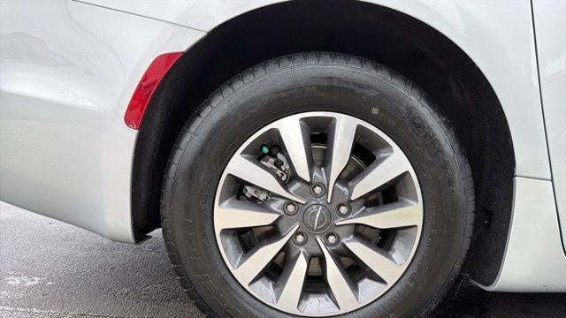 2023 Chrysler Pacifica Plug-In Hybrid Touring L
