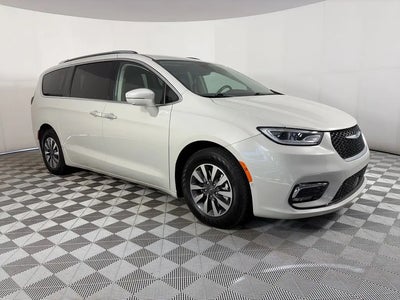 Photo of a 2021 Chrysler Pacifica Hybrid Touring L 4DR Mini-Van for sale
