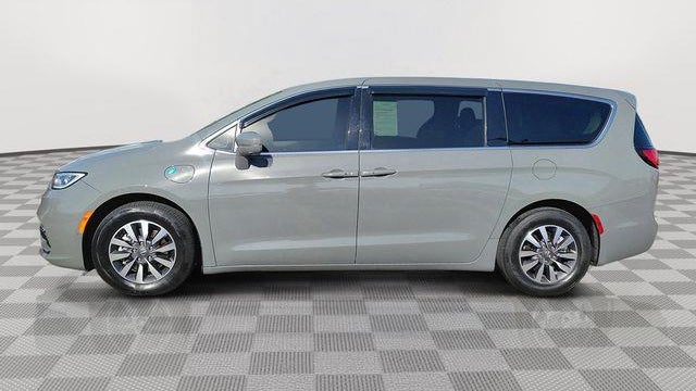 2022 Chrysler Pacifica Hybrid Touring L