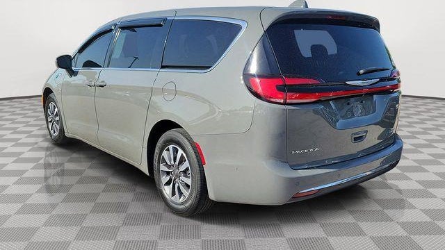 2022 Chrysler Pacifica Hybrid Touring L
