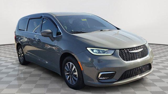 2022 Chrysler Pacifica Hybrid Touring L