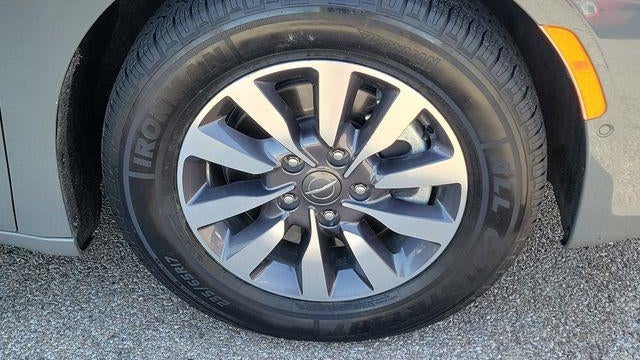2022 Chrysler Pacifica Hybrid Touring L