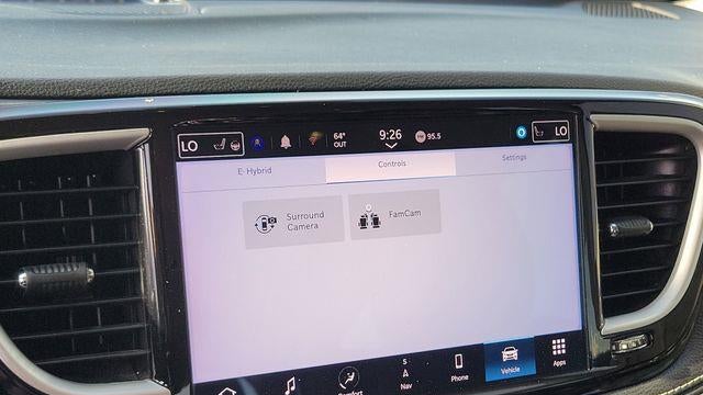 2022 Chrysler Pacifica Hybrid Touring L