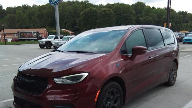 Preowned 2022 Chrysler Pacifica Hybrid Touring L for Sale
