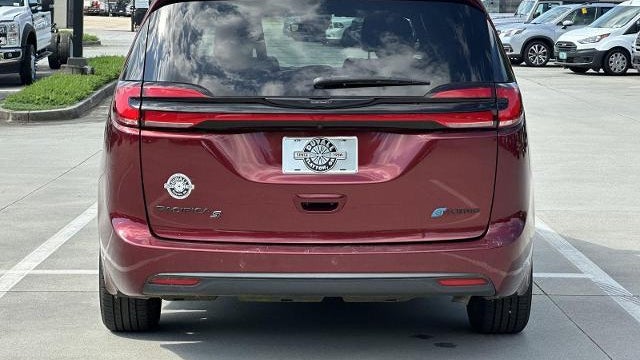2022 Chrysler Pacifica Hybrid Touring L